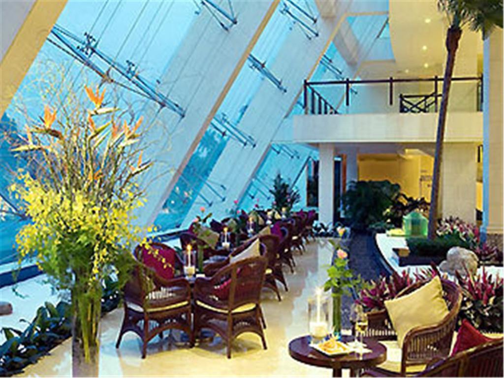 Sofitel Dongguan Royal Lagoon Hotel Restaurant photo