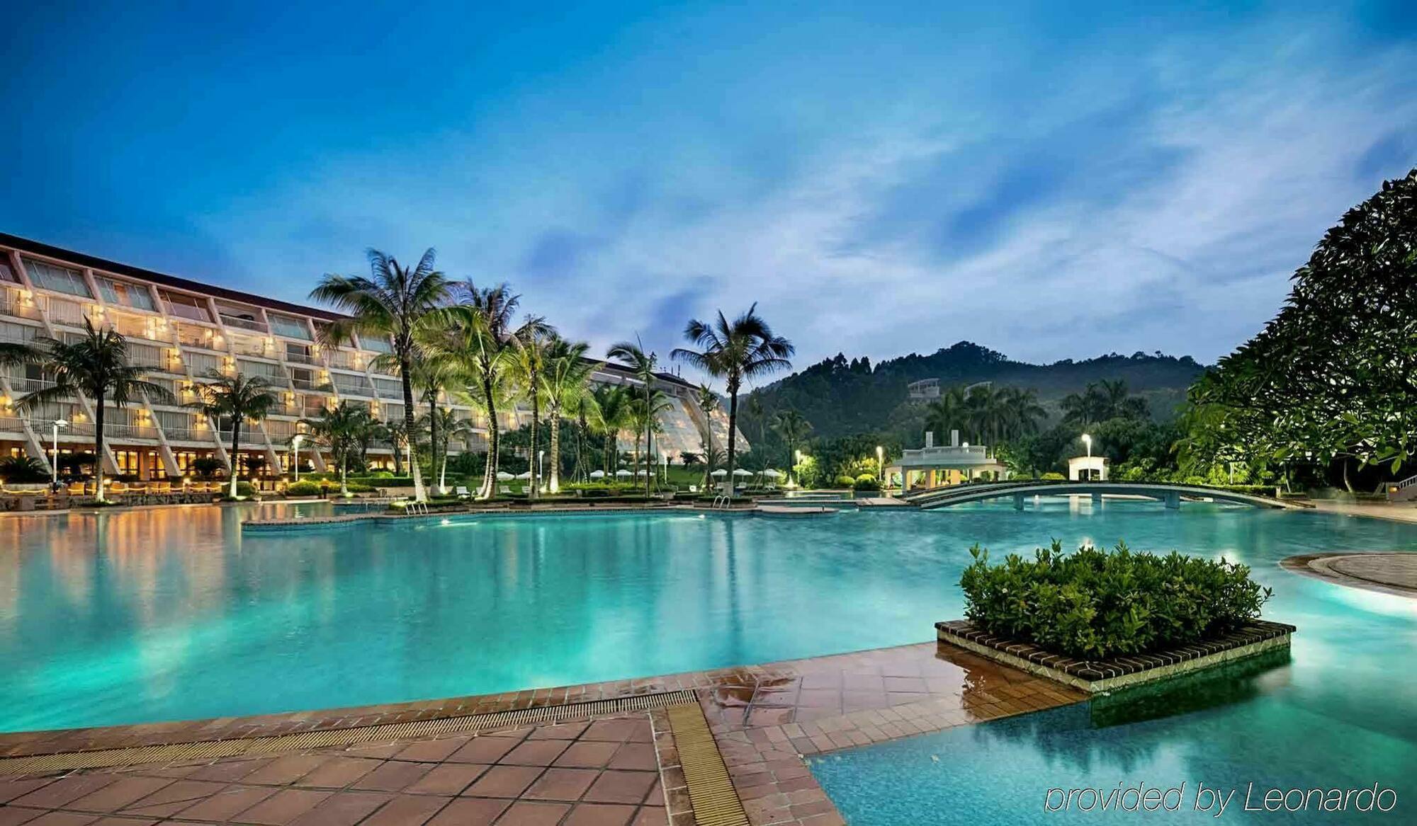 Sofitel Dongguan Royal Lagoon Hotel Exterior photo